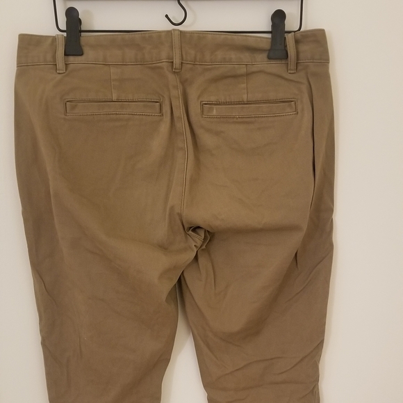 GAP khakis - Picture 2 of 4